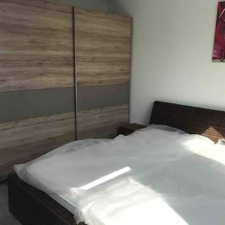 B01 Between Cologne & Bonn With Nature Access