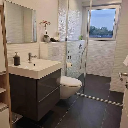 B01 Between Cologne & Bonn With Nature Access Troisdorf