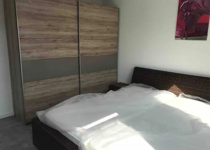 B01 Between Cologne & Bonn With Nature Access